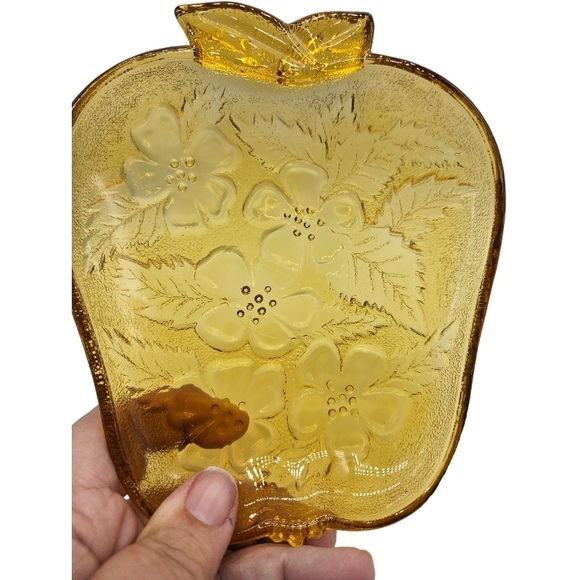Vintage Hazel Atlas Glass Amber Apple-Shaped Dish - Picture 5 of 7